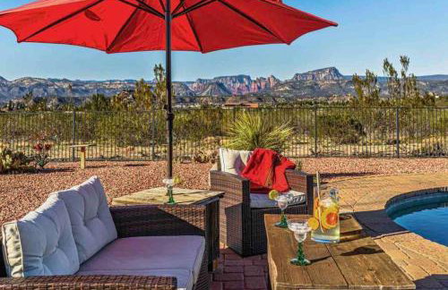 Stargazers Private Paradise with Pool and Hot Tub! - Foto 2