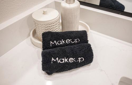 Modern Spacious 6BR Villa with Game Loft 5 Min to Strip, Stadium & Shopping! - Foto 42