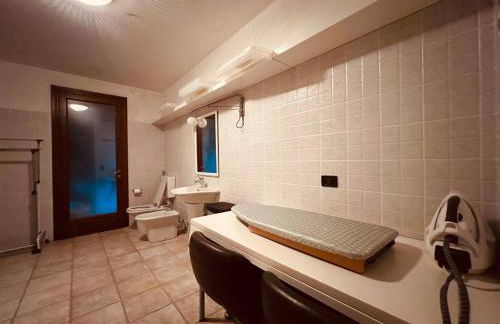 Wow House - Ampia Villa con Piscina e sala giochi - Foto 72