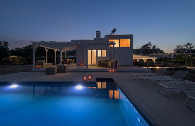 Casa Bianca Villa With Private Pool - Photo 14