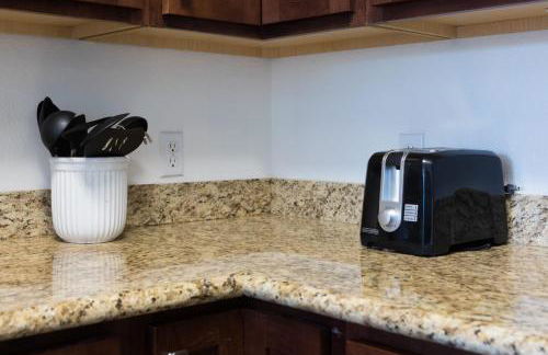 Modern Retreat in Ahwatukee Heated Pool Spa Gym - Foto 11