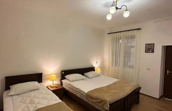 Meshia Apartment - Photo 2