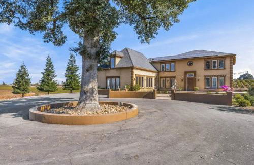 Luxury 4 Acre Estate - Pickleball, Pool, Hot Tub! - Foto 34