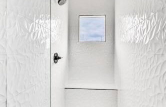 Luxury and Spacious Home with Private Garage and Fire Pit - Foto 23