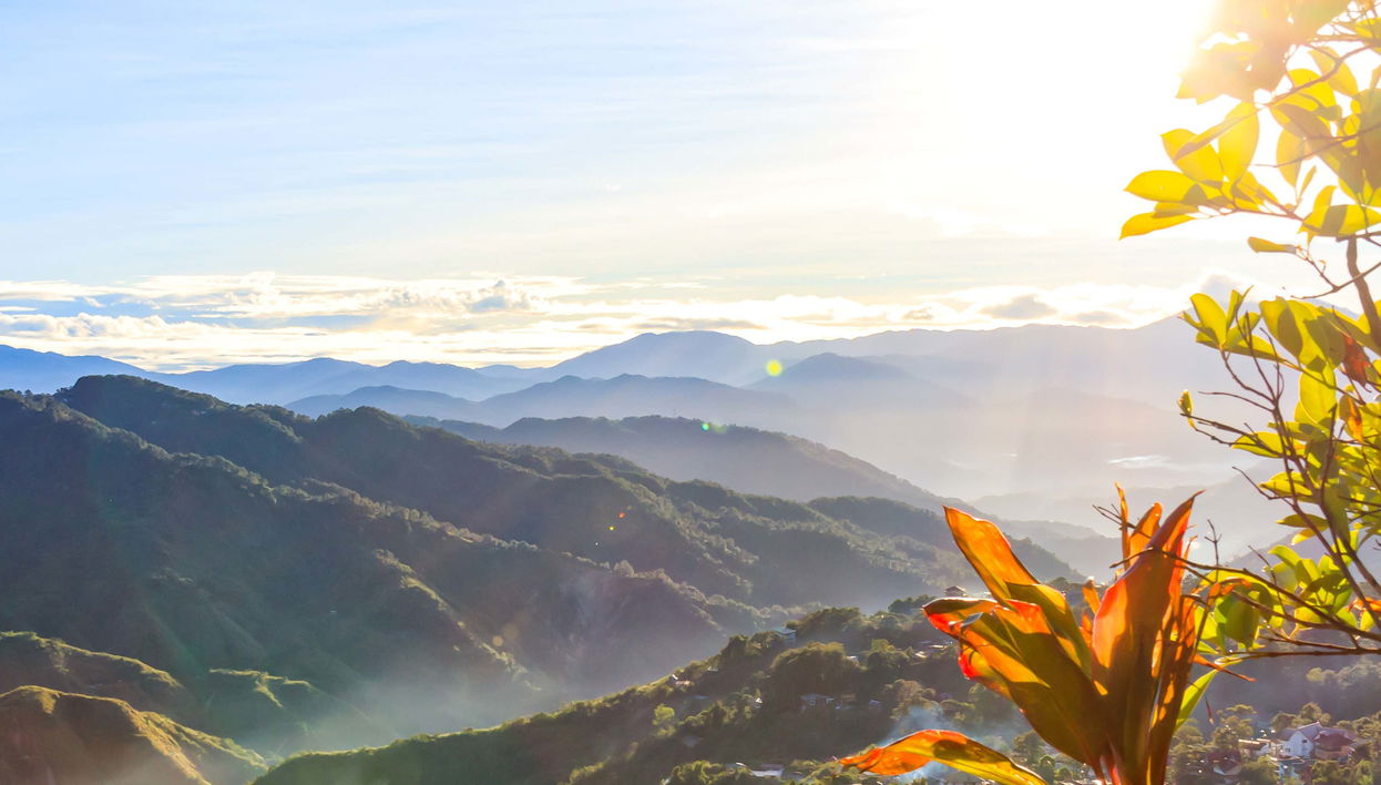 Belvedere di Kennon Road, villaggio Tam-Awan e Accademia Militare