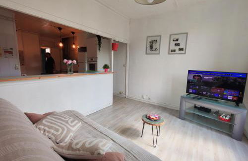 Appart chartreux baignoire massante ,à 3 minutes du centre en bus! 2 étoiles Atout France - Foto 11