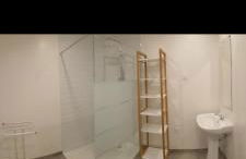 Grand Appartement, 2 ou 3 ou 4 pieces, tramway sur place, proche gare sncf St Augustin 5 min, aéroport à 7 min, plage ou Allianz riviera 10 min, palais nikaia 2 min , supermarché sur place, parking possible si disponible ou payant à 1000 metre - Foto 39