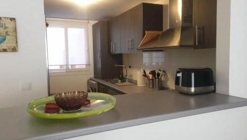 BEL APPARTEMENT REZ De CHAUSSEE AVEC DOUBLE TERRASSE FACE AU LAC ET AU GOLF - Foto 5