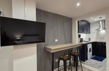 Modern Studio Apartment in Blackburn Town Centre - Foto 5