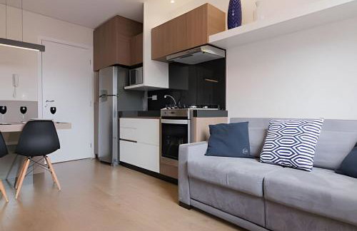 Studio prox shopping Curitiba Wifi, TV a Cabo e ar by UROOMS - Foto 4