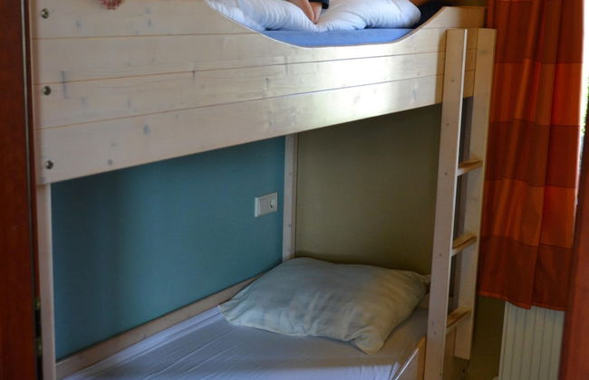 Bungalow in 's-gravenzande With Nautical Charm - Photo 3