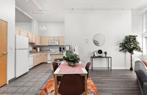 Modern Downtown Apartment 2BR 2BA by CozySuites - Foto 19