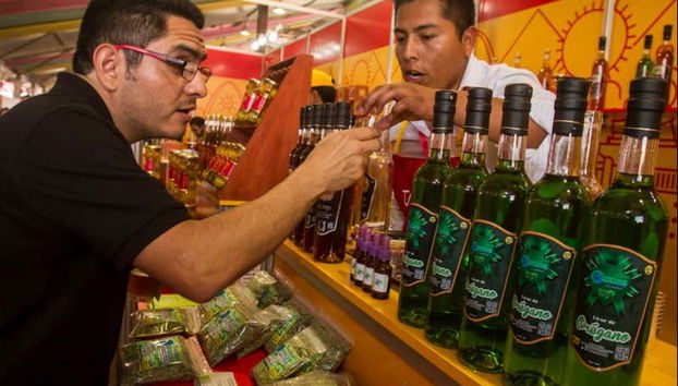 Comprando en los mercadillos de Tacna