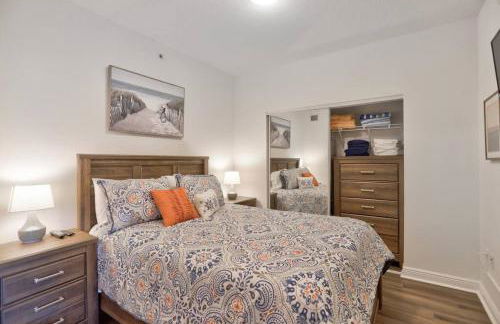 1BR ROOFTOP POOL-10 MIN WALK TO BEACH - Foto 17