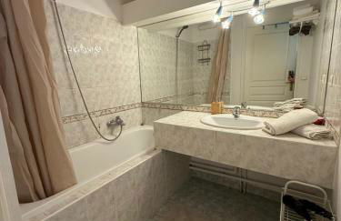 Bright T2 Workspace & WiFi Fiber, 5 min to Sophia Antipolis, 10 to Antibes - Foto 39