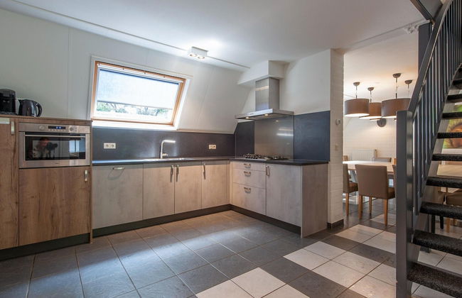 Restyled House with 5 Bathrooms near Vrachelse Heide - Foto 4