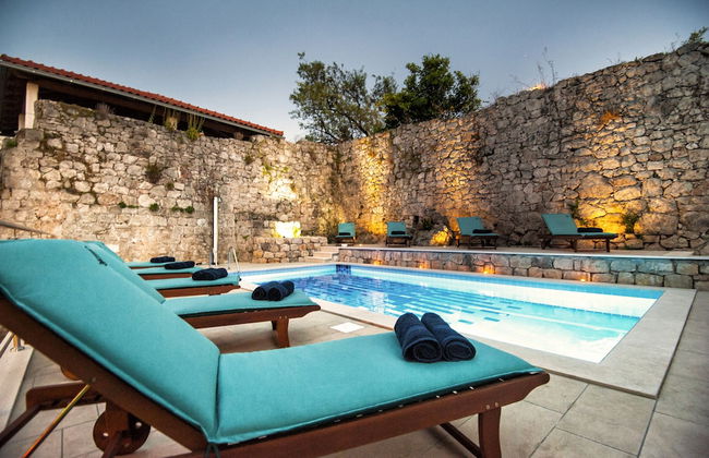 California Apartments II - Photo 60