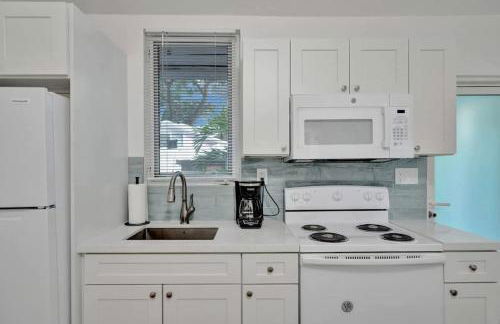 Tropical Oasis 2BR w Pool - Foto 21