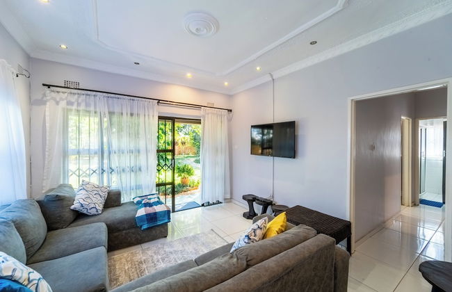 KhayaLethu Holiday Home - Foto 19