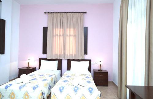 Palirria Hotel & Studios - Photo 14