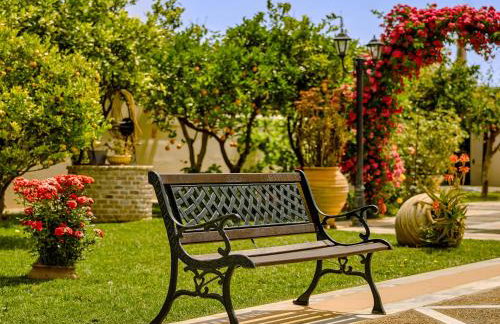 Renko Royal Villa - Private Infinity Pool & Garden - Athens Riviera - Foto 18