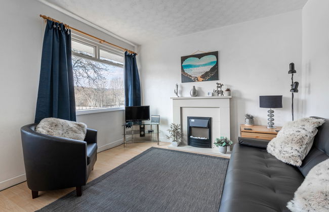 Highland Chalet Retreat With River Views - Foto 13