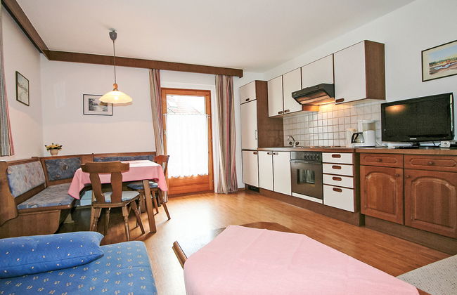 2 bedroom Apartment in Mayrhofen - Photo 3