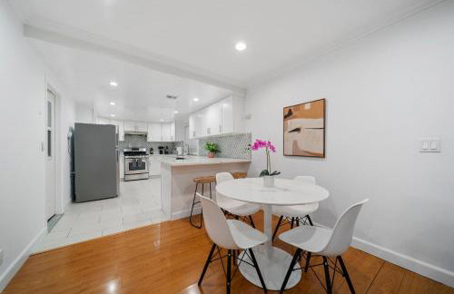 # Marbella Lane - Serene & Spacious 3BR Haven - Foto 13