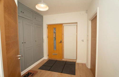 Spacious 4BR 4BA gated townhouse with balconies, Central JQ - Foto 38