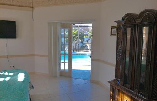 Port Charlotte Palms-Pet friendly, Heated Private Pool and Mini Orchard - Foto 27