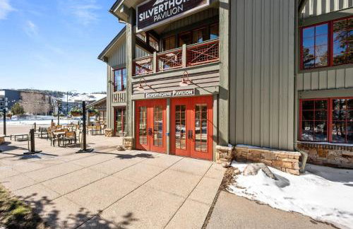 ElevateA Rooftop - Silverthorne - Foto 48