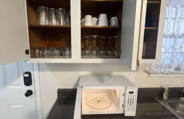 Fenced Yard Centrally Located-Parkway Village Pad - Foto 49