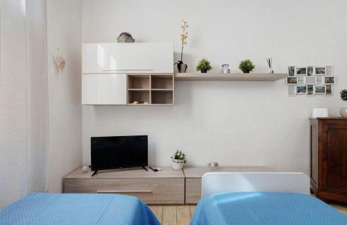 La First Ludy - Photo 14