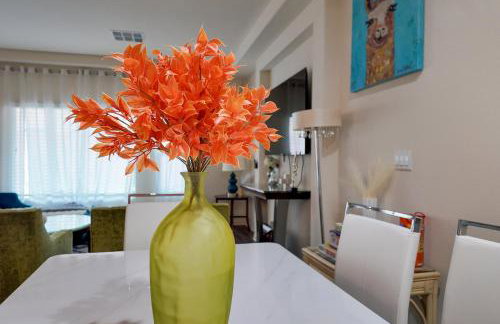 Relaxing Vegas Stay with BBQ & Games - Foto 24