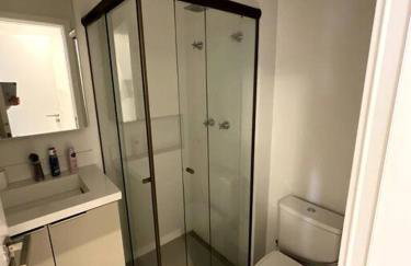 Apto Elegante com Localização Privilegiada e Rooftop incrível - Foto 11