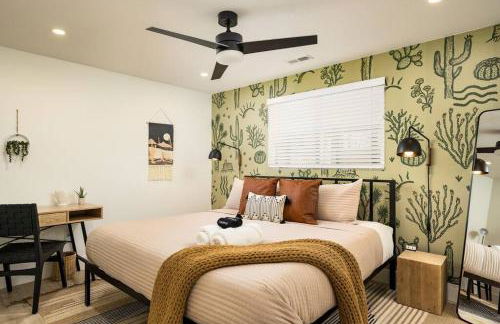 Wild West Disco Haus 2! New Hot Tub, Patio + Gym - Foto 5