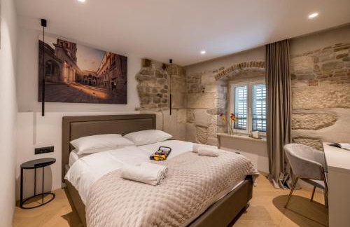 Stone villa NEPOT - in center - rooftop terrace - Photo 10