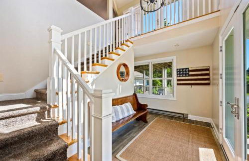 Cozy Retreat HotTub, FirePit, Arcade Fun & Dogs! - Foto 13