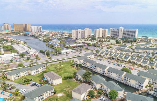 Beachfront Joy at Sandpiper Cove - Foto 65