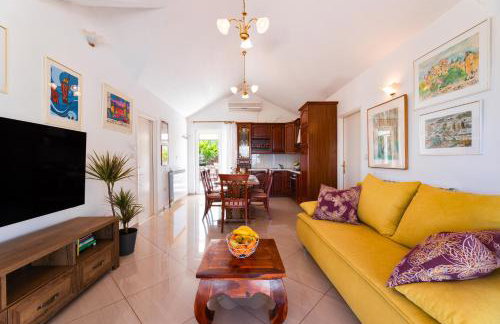 VILLA AGAPE - Three bedroom villa on 15k m2 olive grove - Incredible 360 view - Free parking - Private pool and jacuzzi - Foto 12