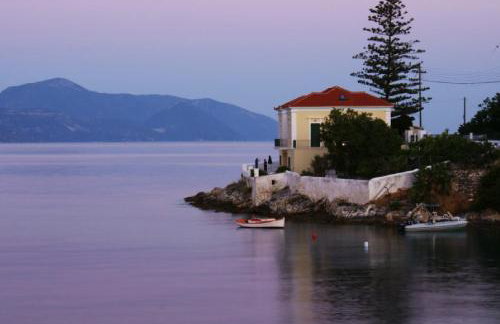 Fey's House waterfront - Φισκάρδο - Photo 36