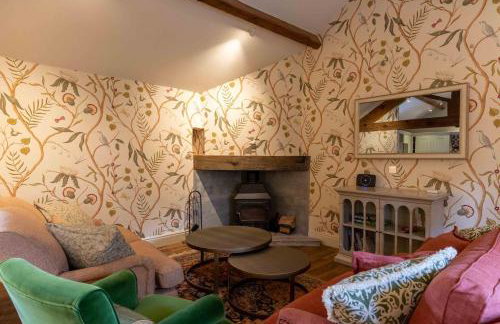 The Entire Coach House at Middleton Hall, Three Bedroom Holiday Home - Photo 29