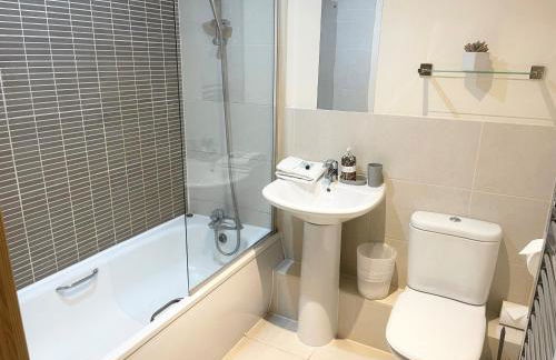 Blue Sky Apartments@Guildford Town Centre - Foto 45