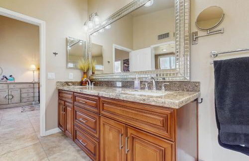 Private Pool, Yard and Pool Table! Avondale Abode - Foto 17