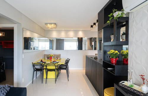 Apto a 10 min da Vila Germânica, dois quartos, salas de estar e jantar, cozinha completa, sacada com churrasqueira, Wi-Fi, Piscina, academia, mercadinho 24 horas e Vaga de garagem - Foto 14