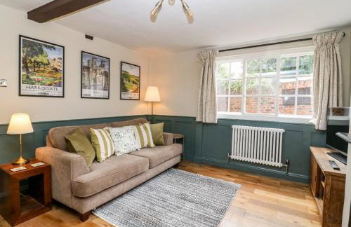 Kemps Yard Retreat - Photo 2