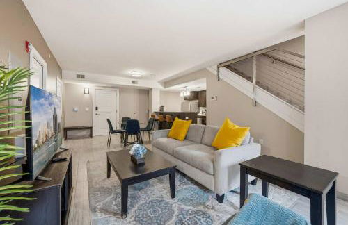 NEW 3BR Stylish Downtown Apartment - Foto 3
