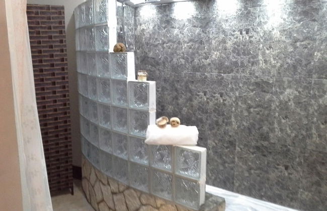 The Belair - Photo 29