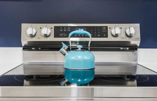 Chic Boho Retreat Near Downtown - Photo 21