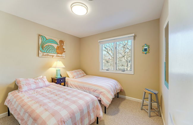 Walk to Bethany Beach Boardwalk: Coastal Retreat - Photo 18